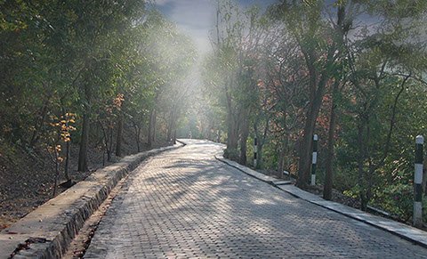 The road to Tawaen Beach on Koh Larn